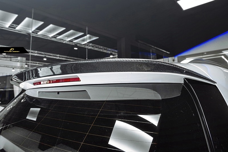 W205 Wagon - AMG style Carbon Trunk Spoiler_04